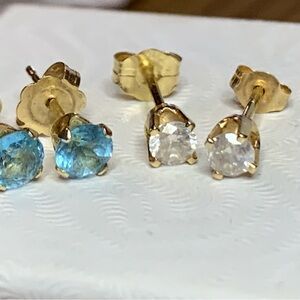 14kt Gold Brilliant Diamond 💎 & BlueTopaz Stud Earring Set. Posts & backs marked